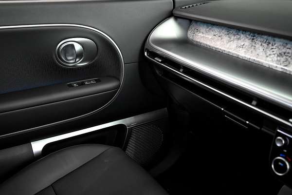 2025 Hyundai IONIQ 9 Calligraphy ME.V1