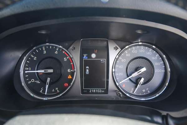 2020 Toyota Hilux SR5 GUN126R 4X4