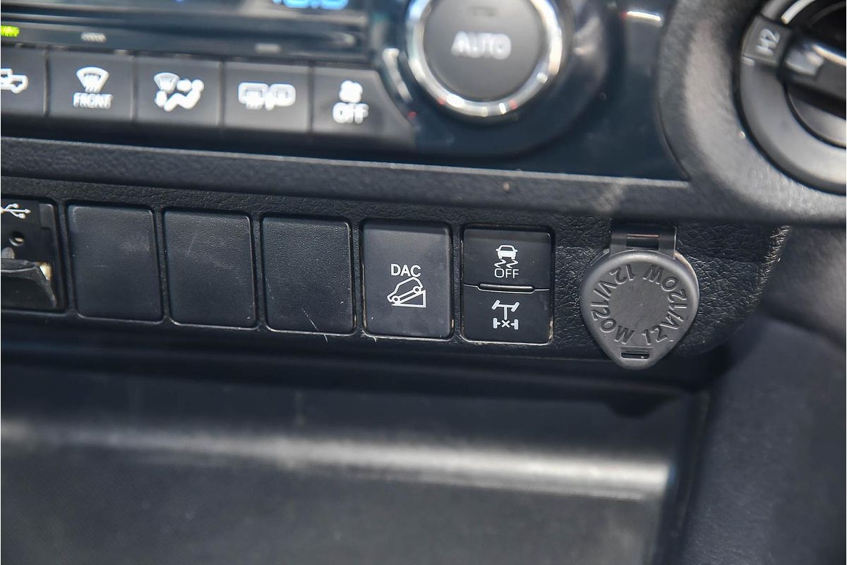 2020 Toyota Hilux SR5 GUN126R 4X4