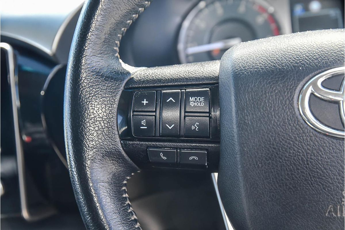 2020 Toyota Hilux SR5 GUN126R 4X4