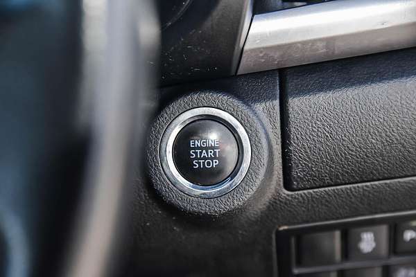 2020 Toyota Hilux SR5 GUN126R 4X4