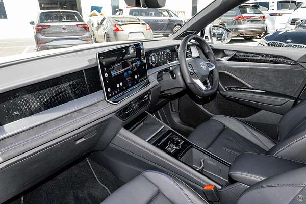 2025 Volkswagen Tayron 195TSI R-Line R4