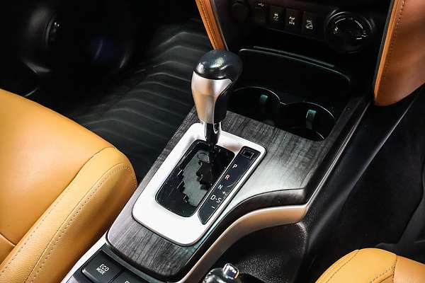 2015 Toyota Fortuner Crusade GUN156R