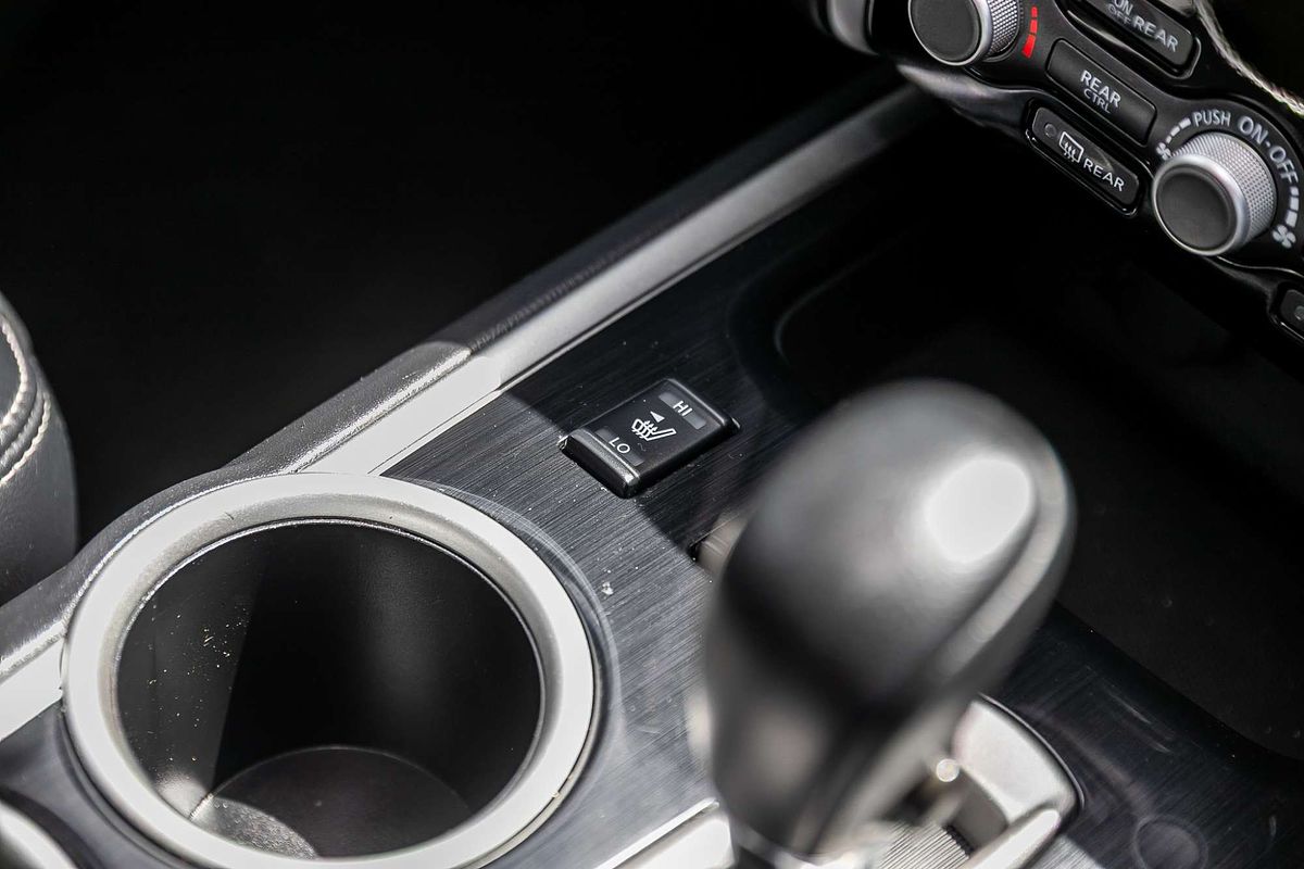 2019 Nissan Pathfinder ST-L R52 Series III