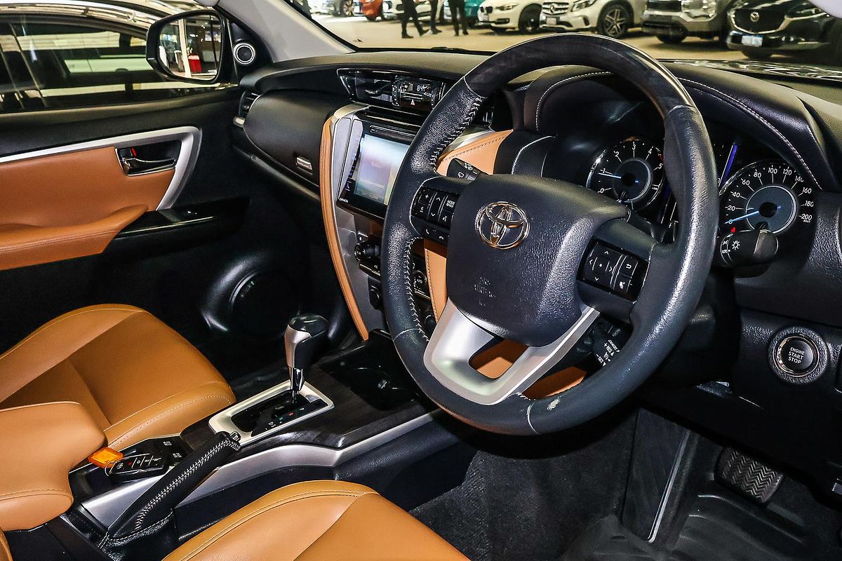 2015 Toyota Fortuner Crusade GUN156R