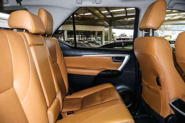 2015 Toyota Fortuner Crusade GUN156R