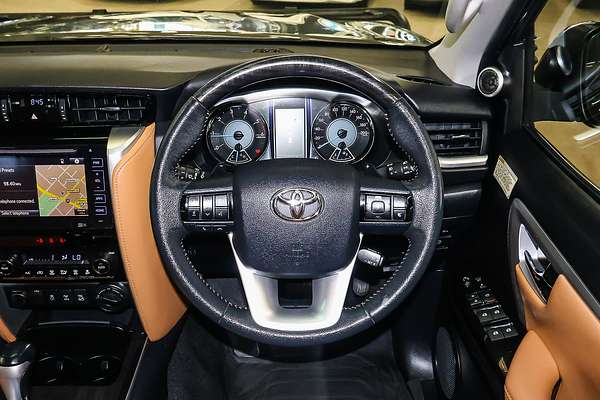 2015 Toyota Fortuner Crusade GUN156R
