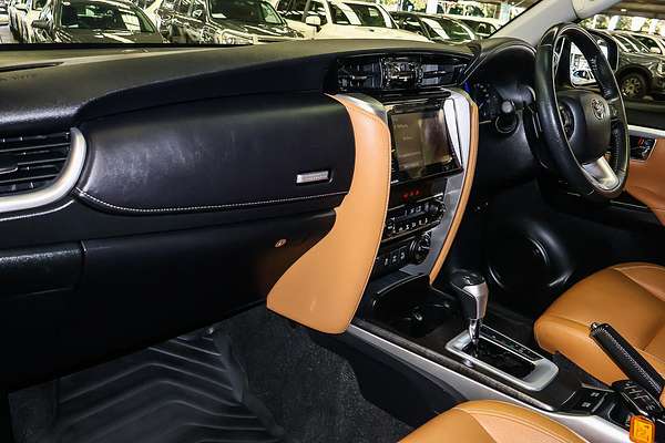 2015 Toyota Fortuner Crusade GUN156R