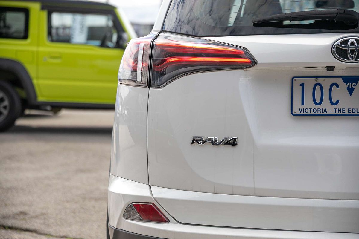 2018 Toyota RAV4 GX ZSA42R