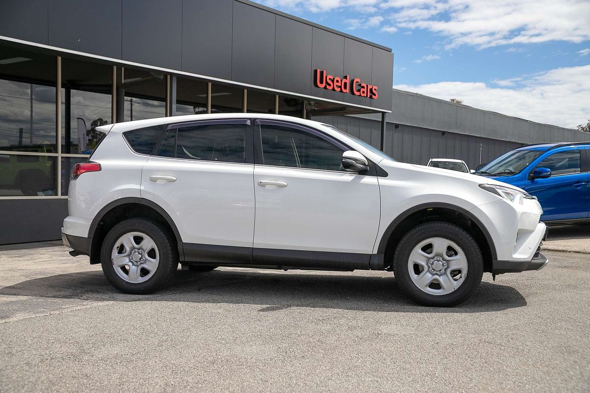 2018 Toyota RAV4 GX ZSA42R