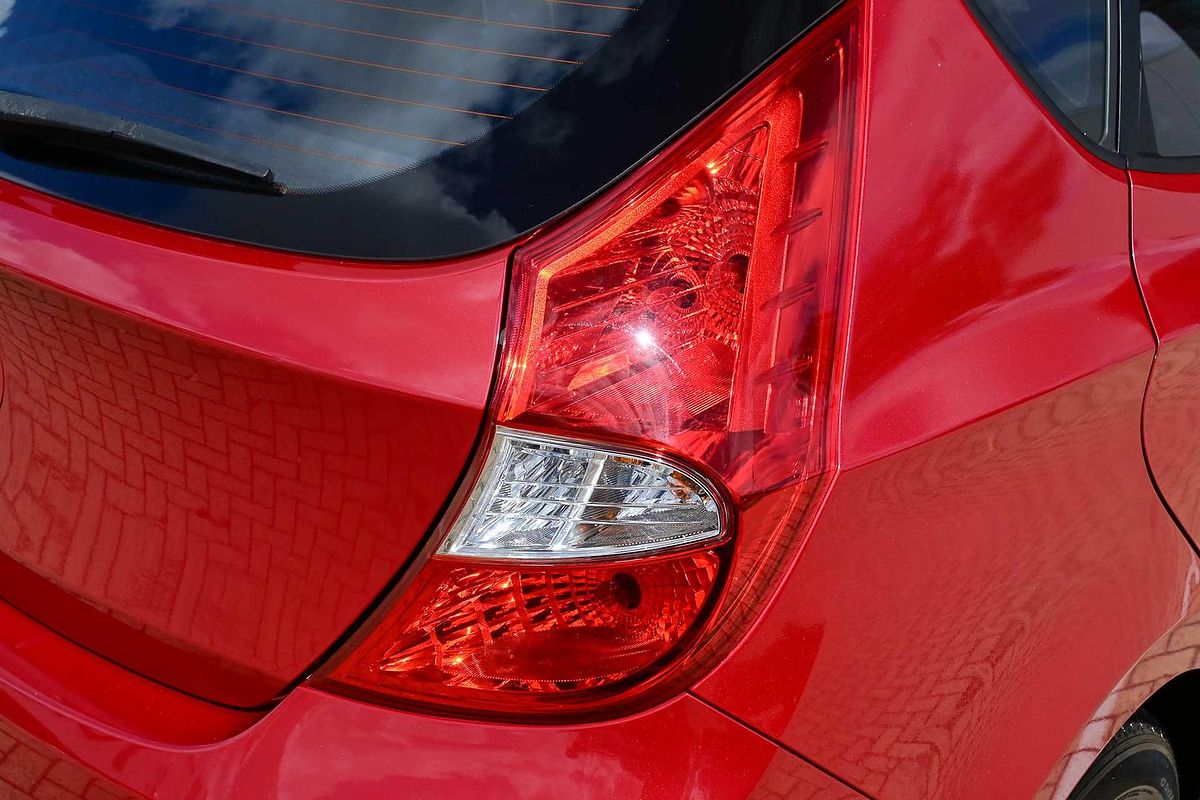 2016 Hyundai Accent Active RB3