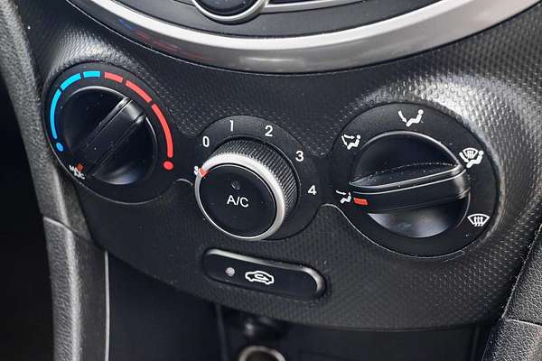 2016 Hyundai Accent Active RB3