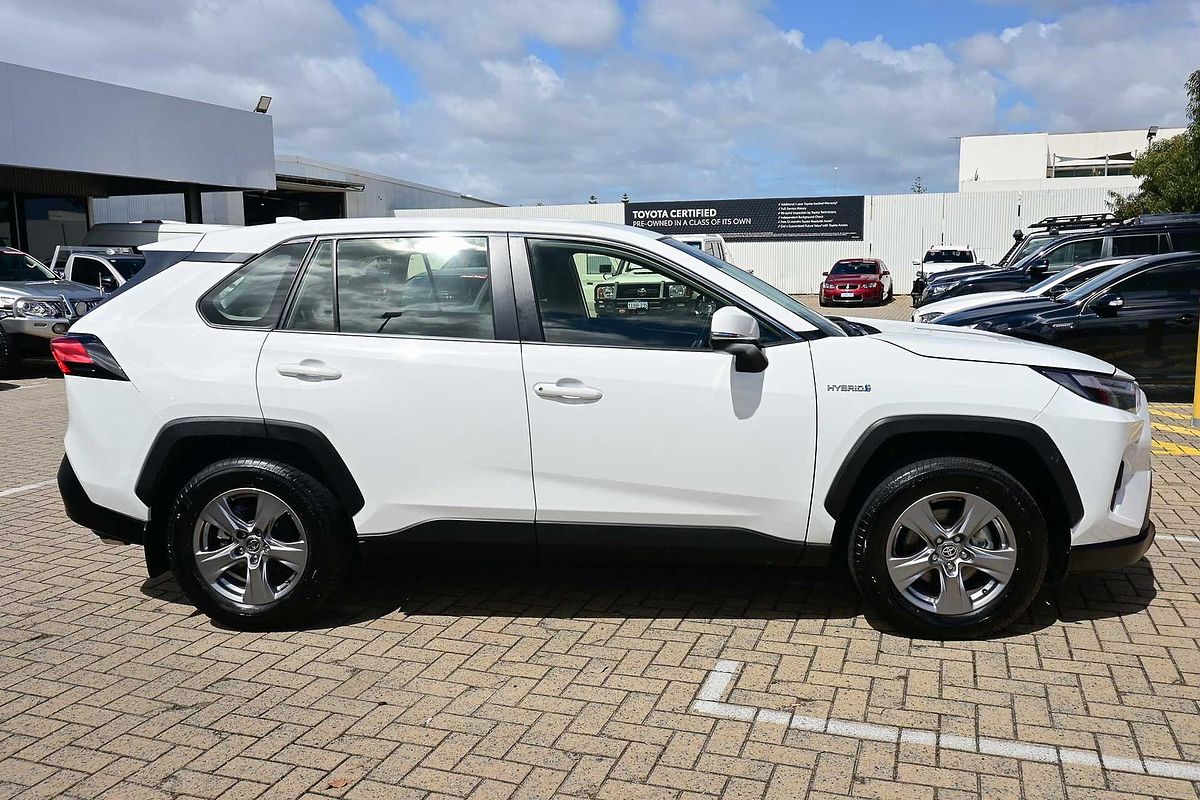 2024 Toyota RAV4 GX AXAH52R