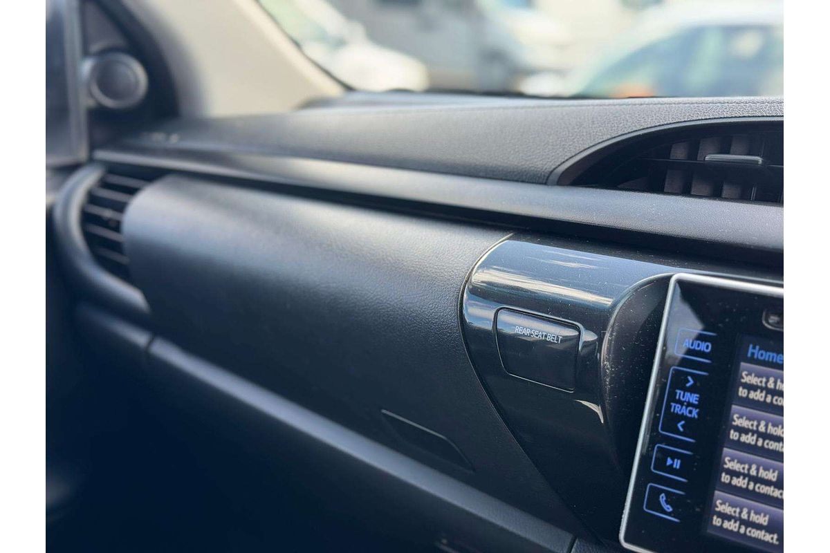 2016 Toyota Hilux SR GUN126R 4X4