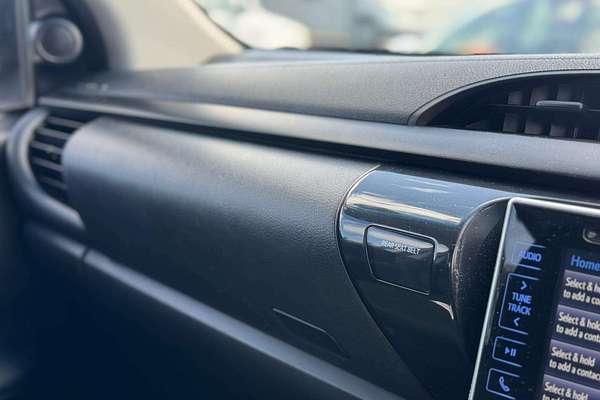 2016 Toyota Hilux SR GUN126R 4X4