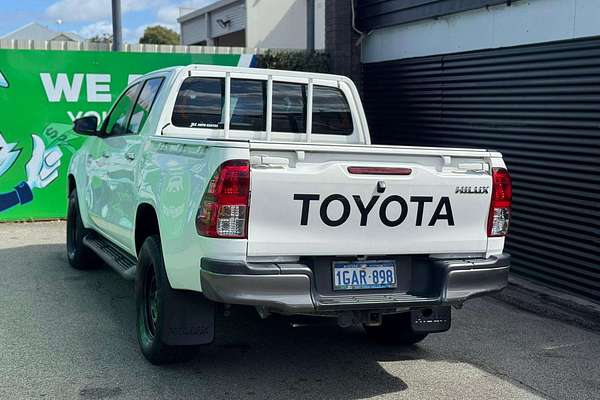 2016 Toyota Hilux SR GUN126R 4X4