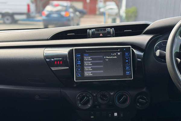 2016 Toyota Hilux SR GUN126R 4X4