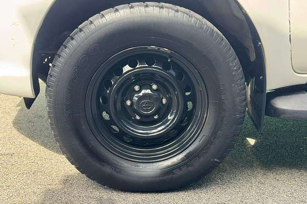 2016 Toyota Hilux SR GUN126R 4X4