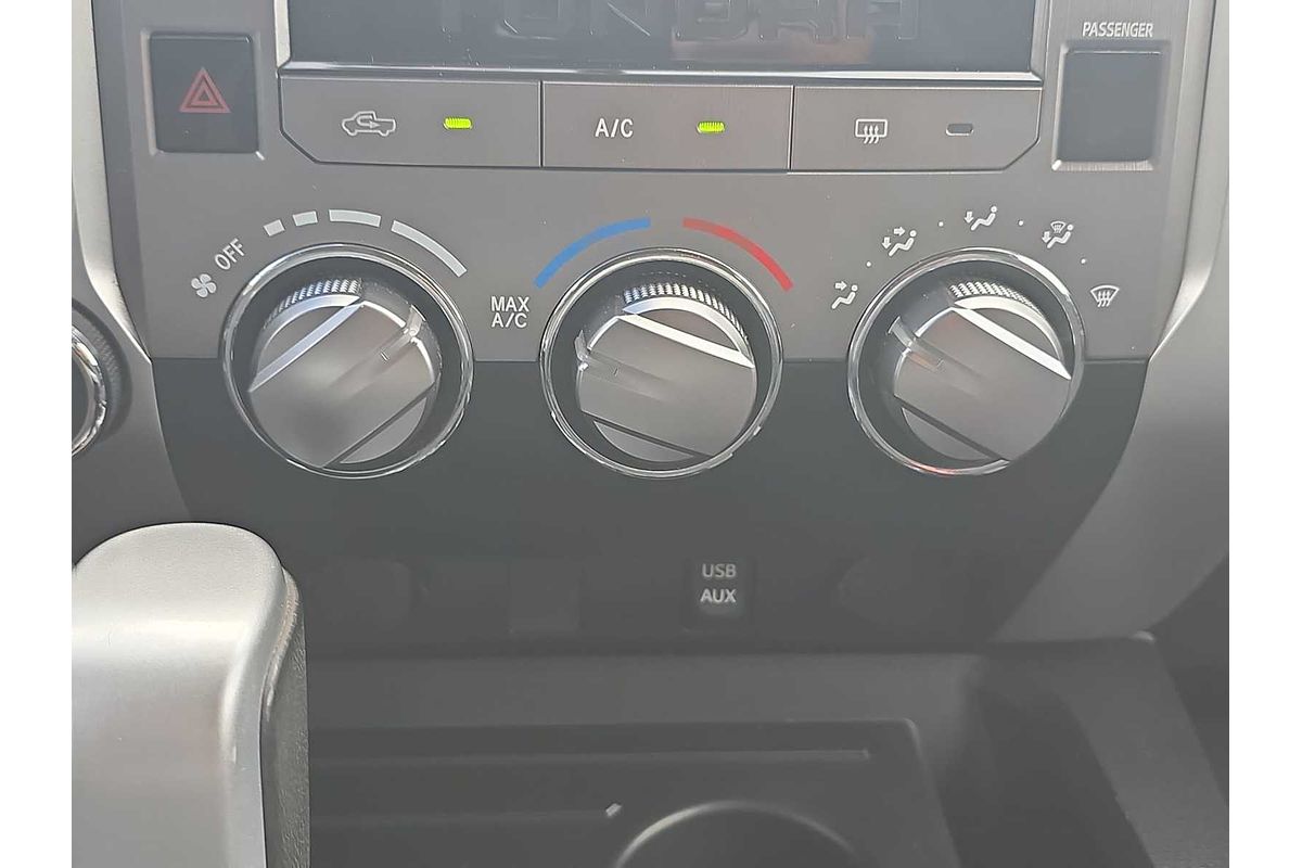 2015 Toyota Tundra SR5