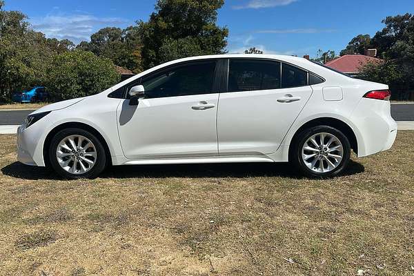 2021 Toyota Corolla Ascent Sport MZEA12R