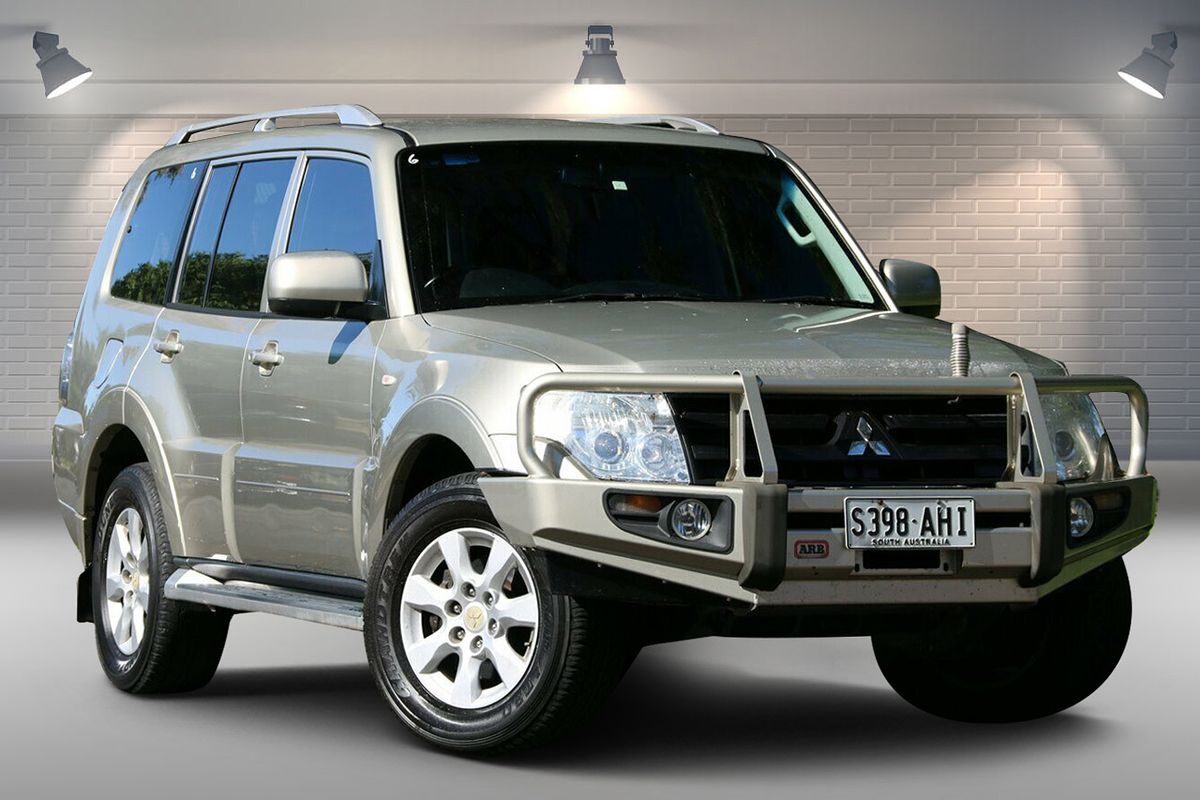 2010 Mitsubishi Pajero Activ NT