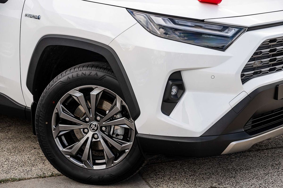 2024 Toyota RAV4 GXL AXAH52R