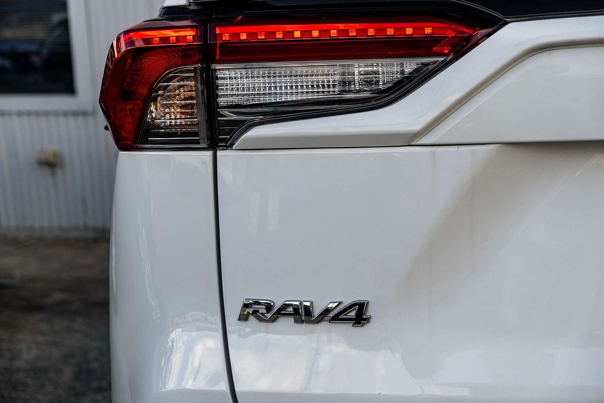 2024 Toyota RAV4 GXL AXAH52R