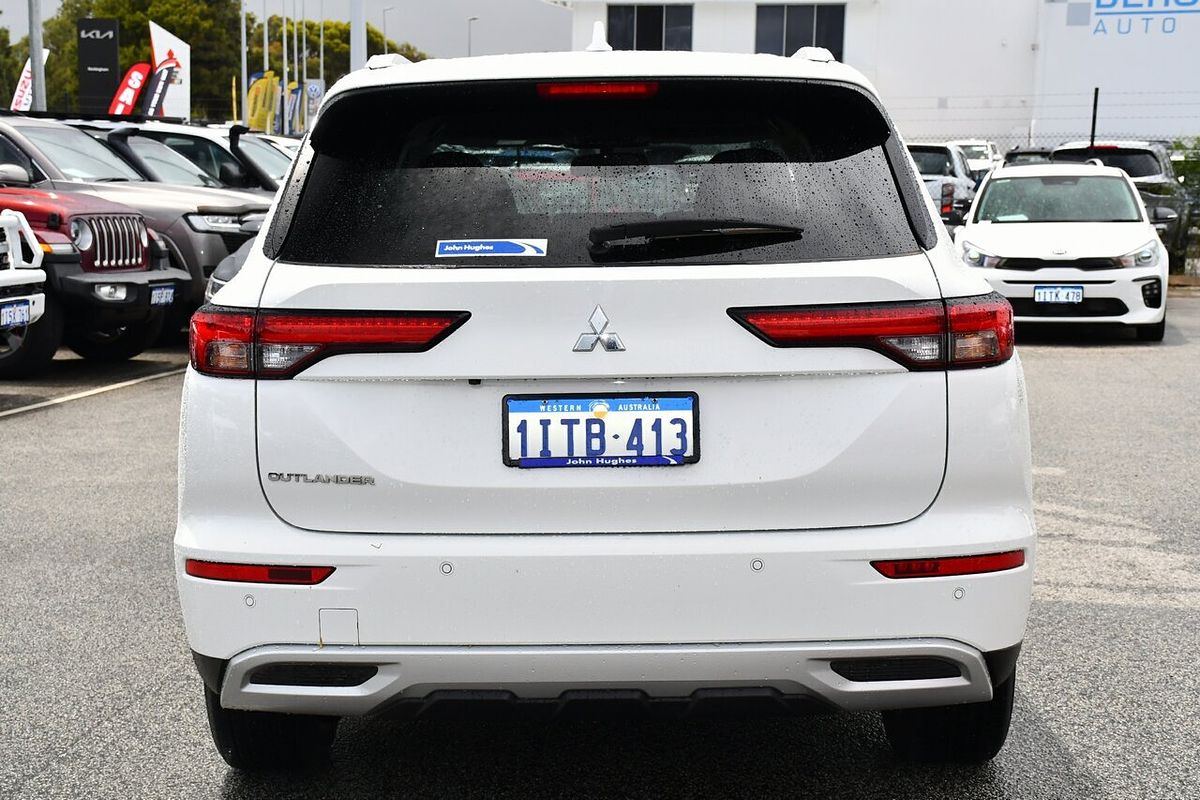 2024 Mitsubishi Outlander LS ZM