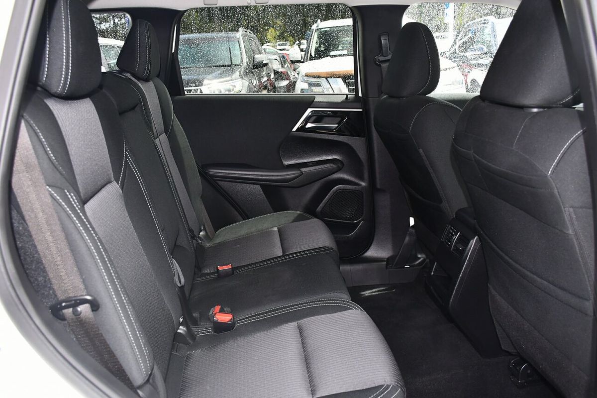 2024 Mitsubishi Outlander LS ZM