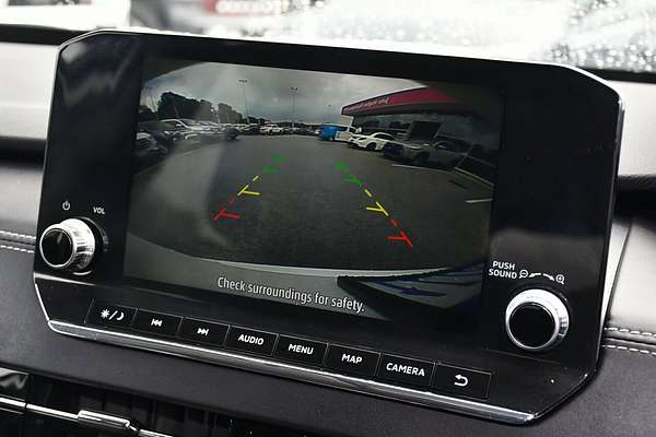 2024 Mitsubishi Outlander LS ZM