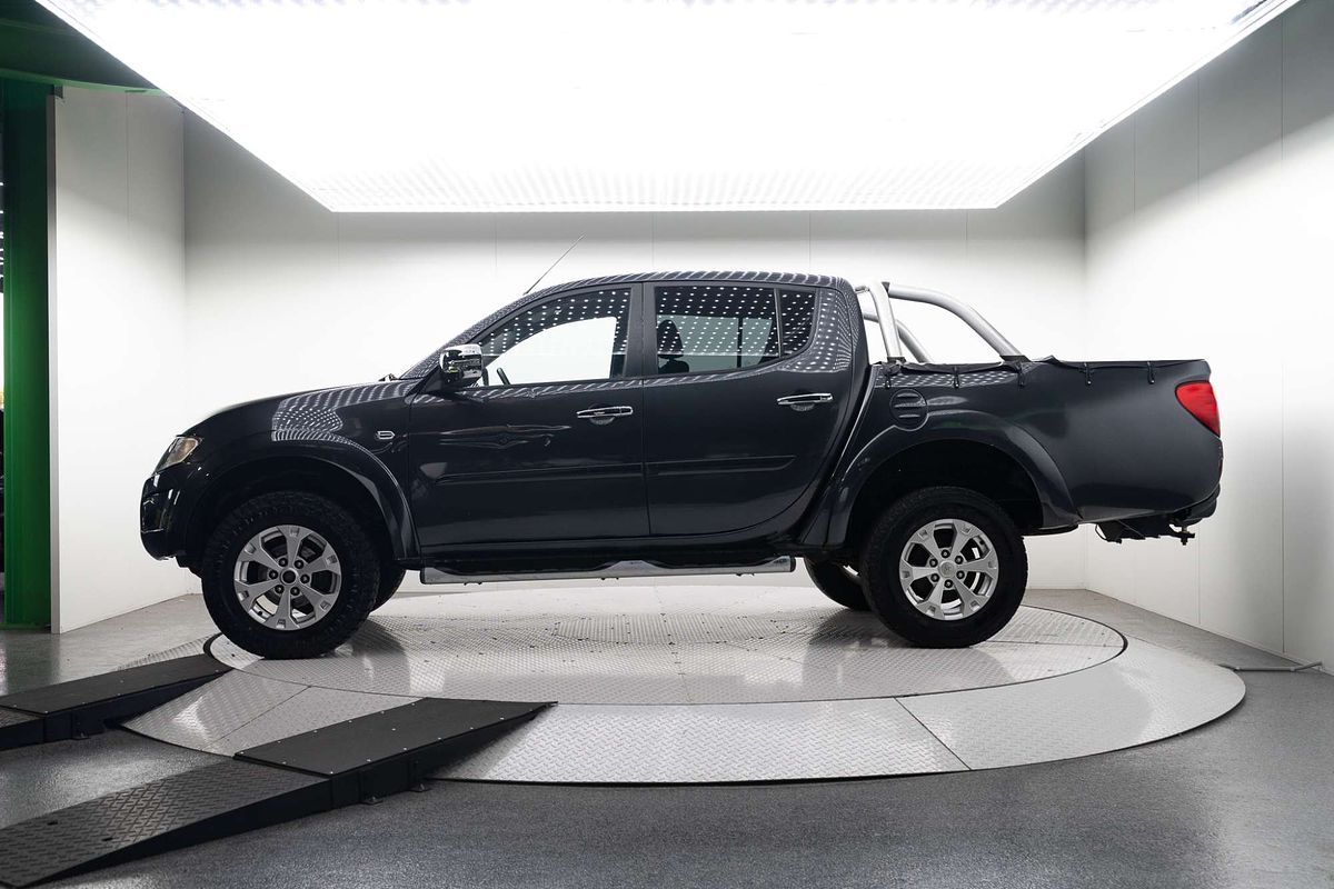 2014 Mitsubishi Triton GLX-R MN 4X4