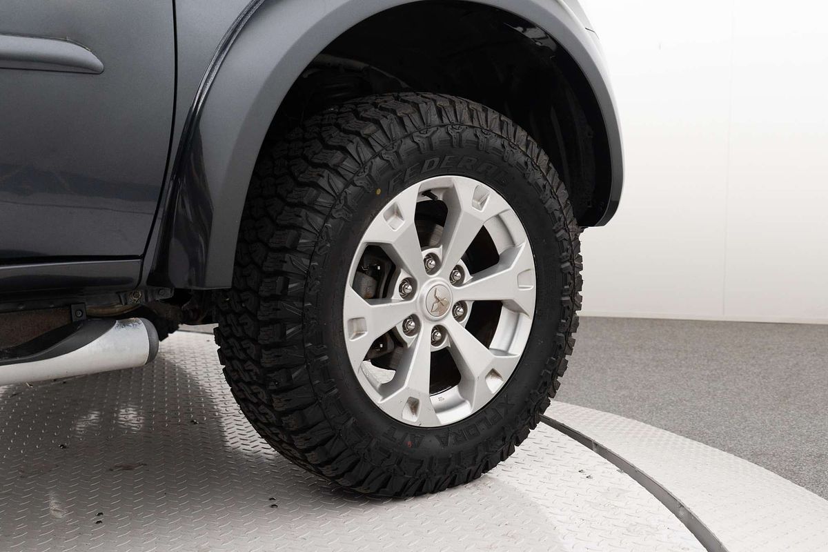 2014 Mitsubishi Triton GLX-R MN 4X4