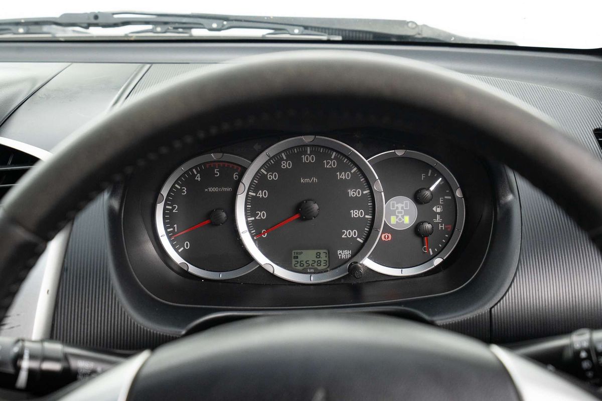 2014 Mitsubishi Triton GLX-R MN 4X4