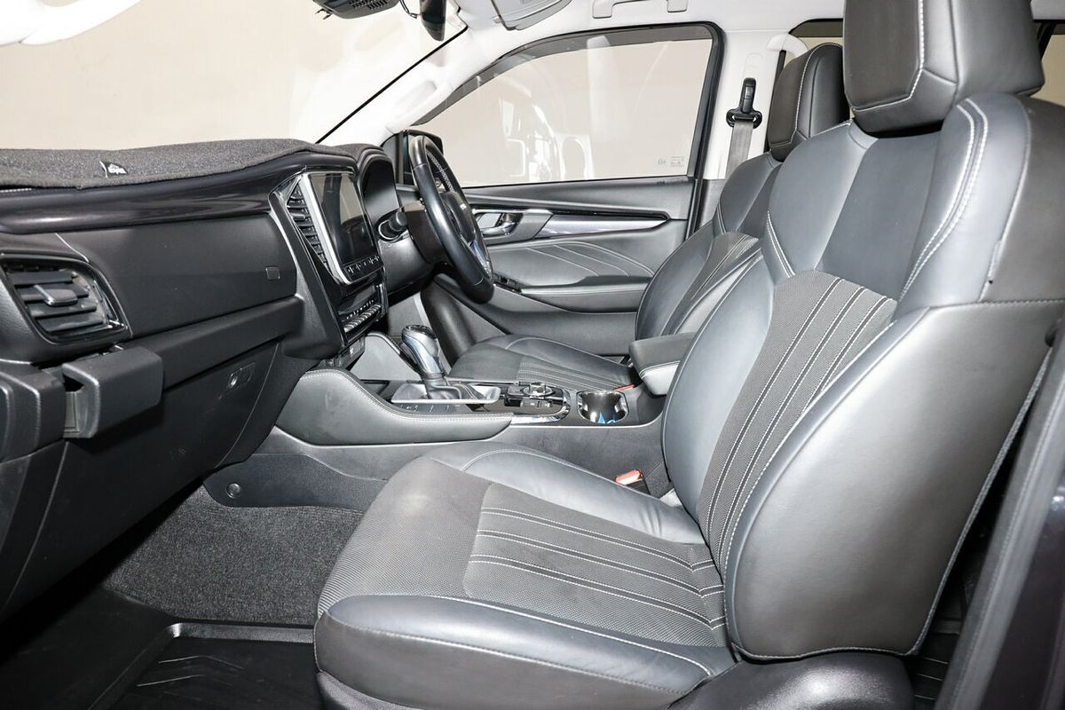 2023 Isuzu MU-X LS-T