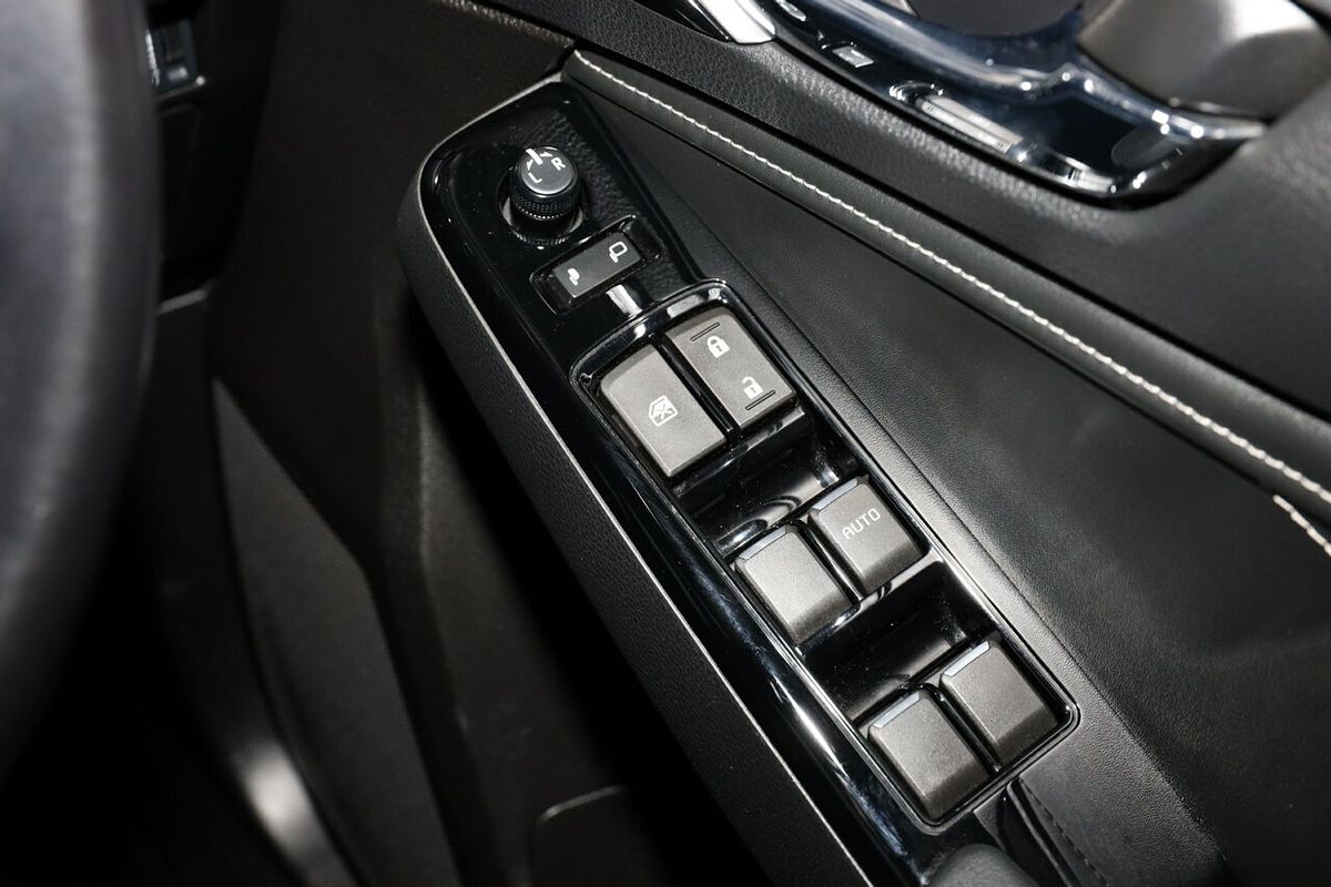 2023 Isuzu MU-X LS-T