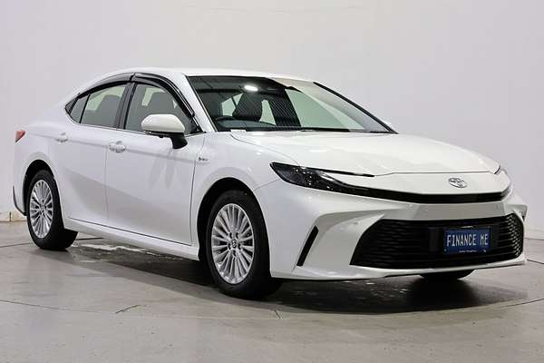 2025 Toyota Camry Ascent AXVH80R