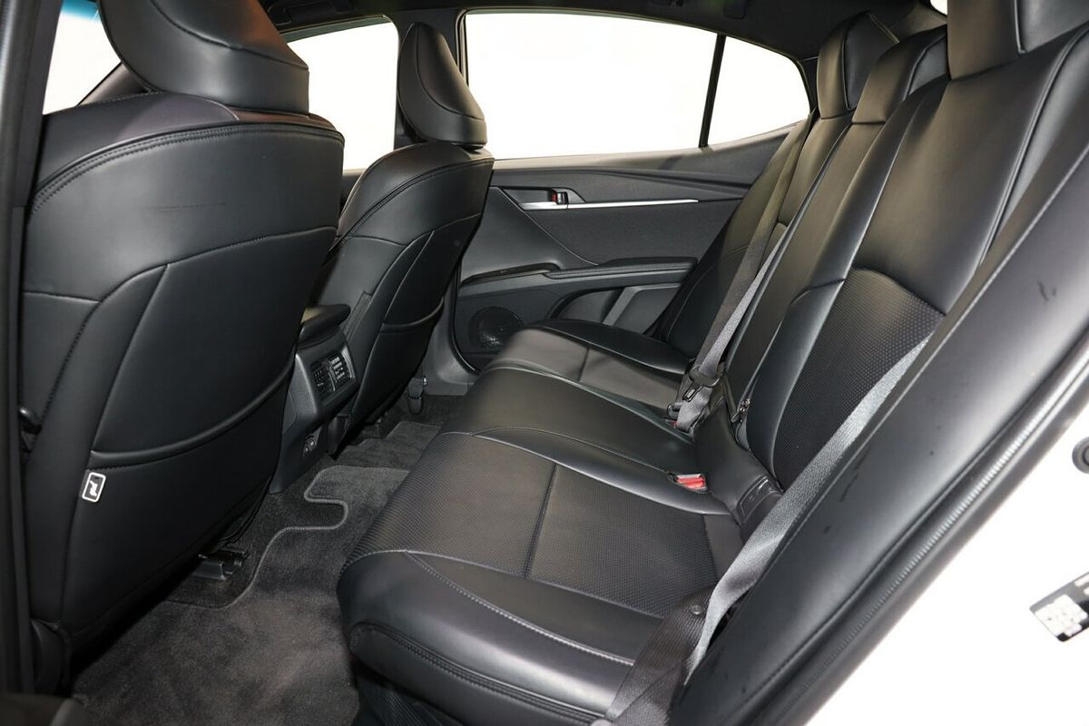 2025 Toyota Camry Ascent AXVH80R