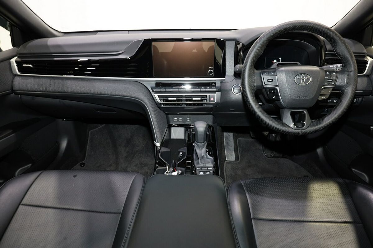 2025 Toyota Camry Ascent AXVH80R