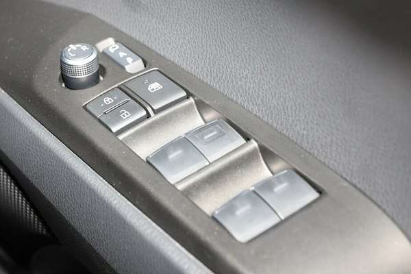 2025 Toyota Camry Ascent AXVH80R