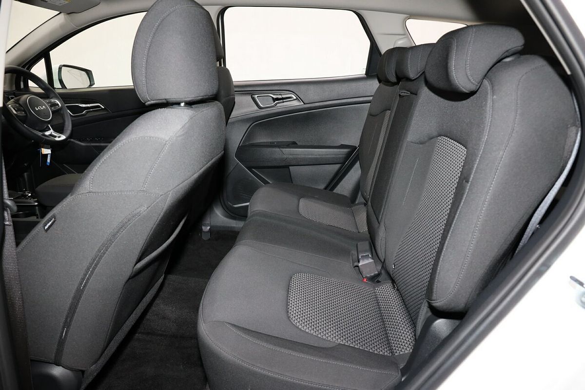 2024 Kia Sportage S NQ5