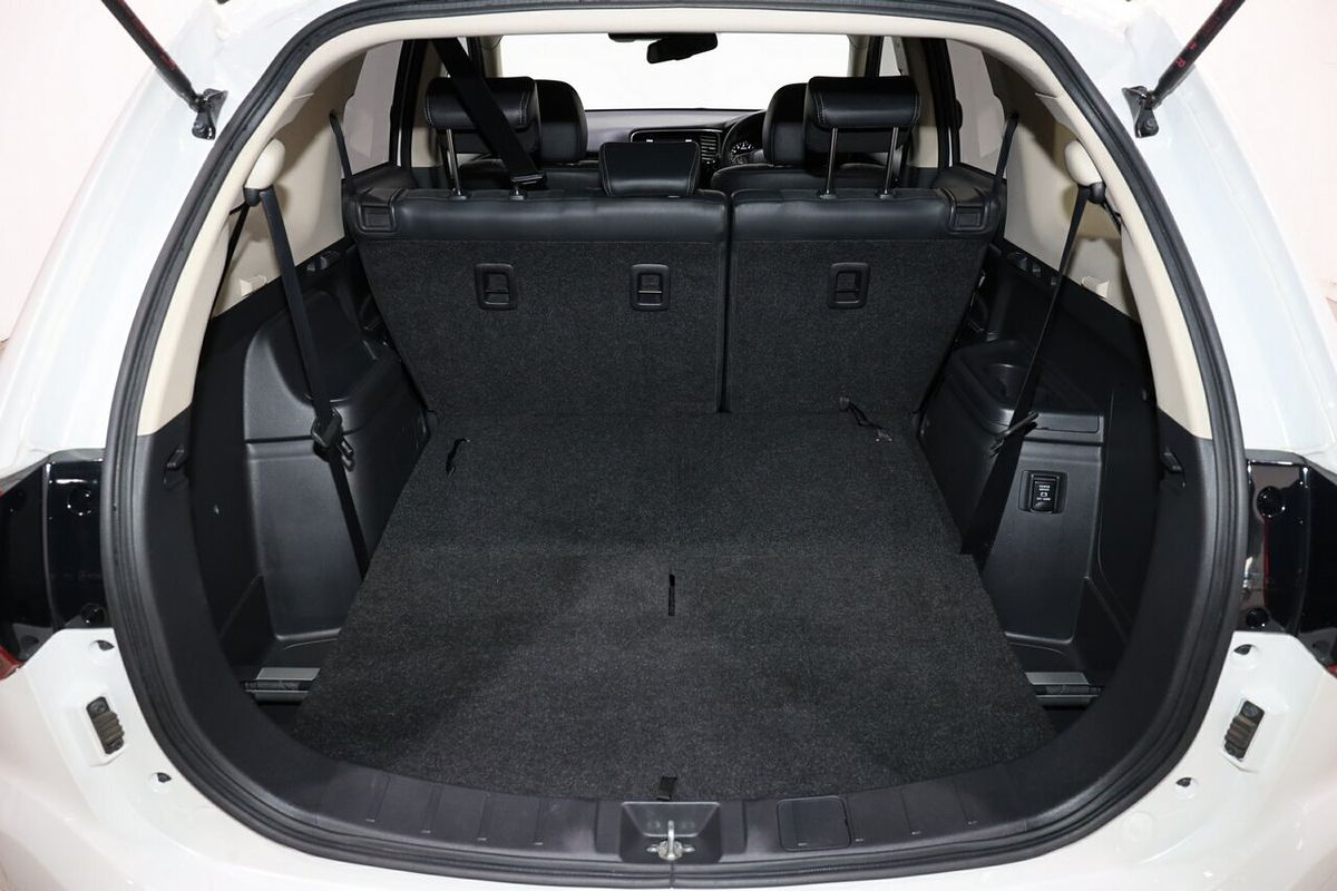 2020 Mitsubishi Outlander LS ZL