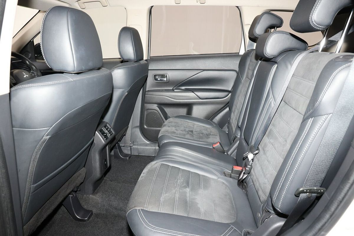 2020 Mitsubishi Outlander LS ZL