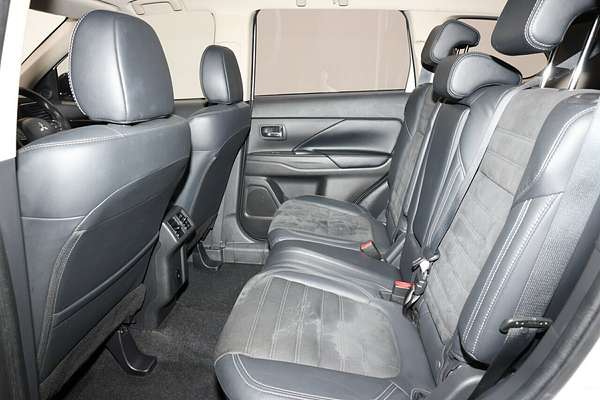 2020 Mitsubishi Outlander LS ZL