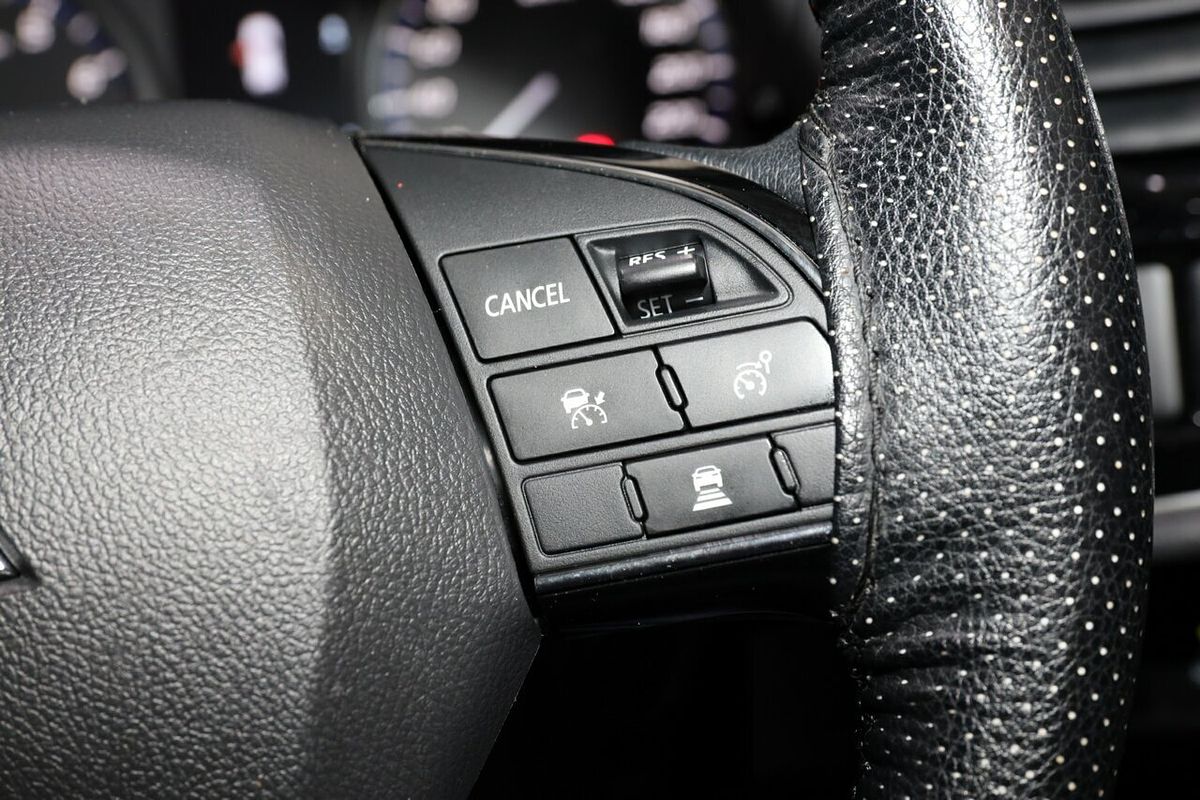 2020 Mitsubishi Outlander LS ZL