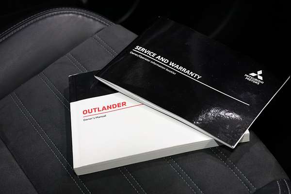 2020 Mitsubishi Outlander LS ZL