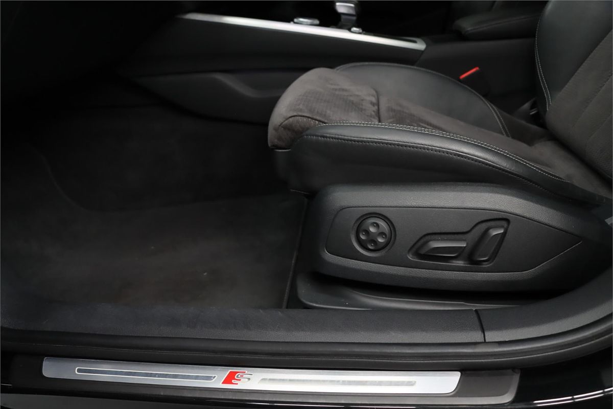 2016 Audi A4 sport B9