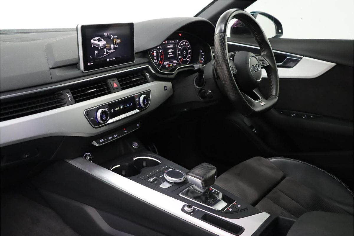 2016 Audi A4 sport B9