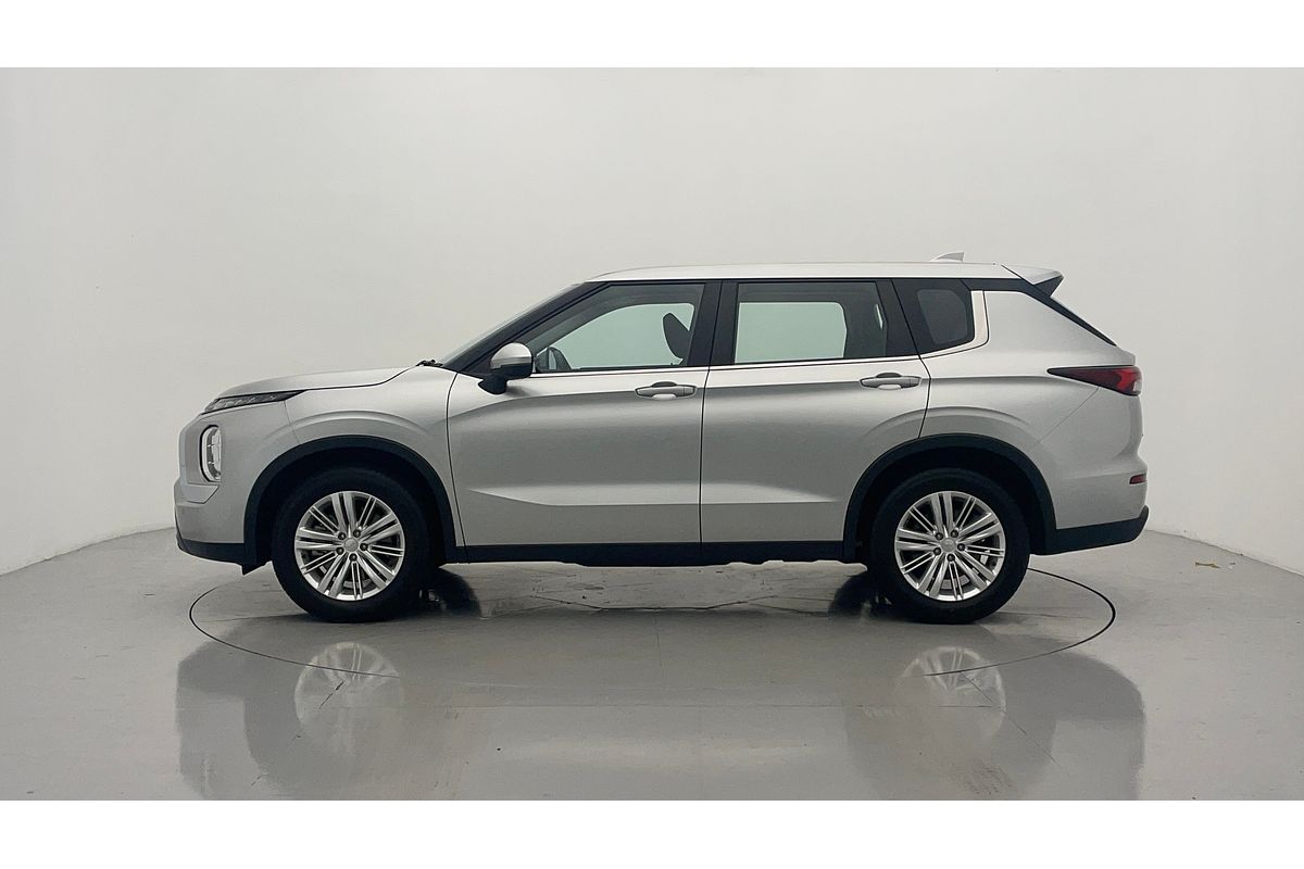 2022 Mitsubishi Outlander ES ZM