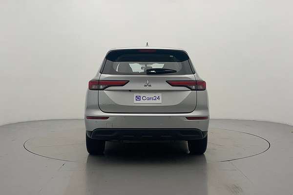 2022 Mitsubishi Outlander ES ZM