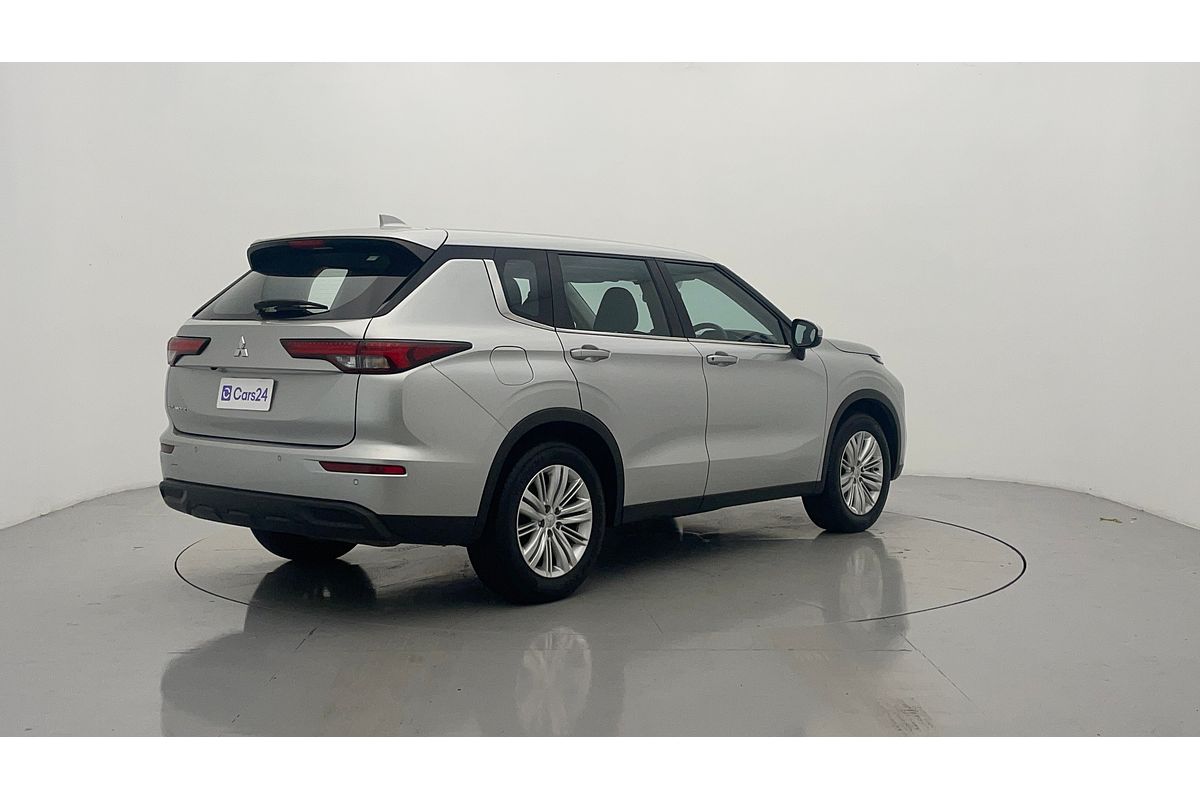 2022 Mitsubishi Outlander ES ZM